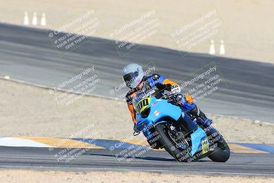 media/Jan-12-2025-CVMA (Sun) [[be1d2b16e3]]/Race 3-Amateur Supersport Middleweight/